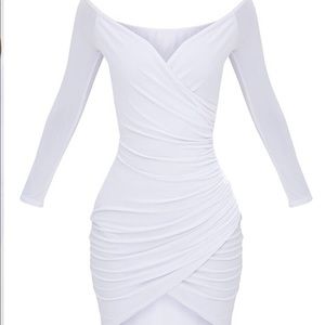 White Ruched Mini Bodycon Dress👗